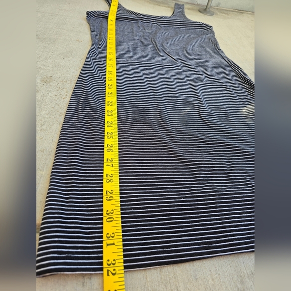 Striped Black and White Sleeveless Dress - Picture 5 of 6